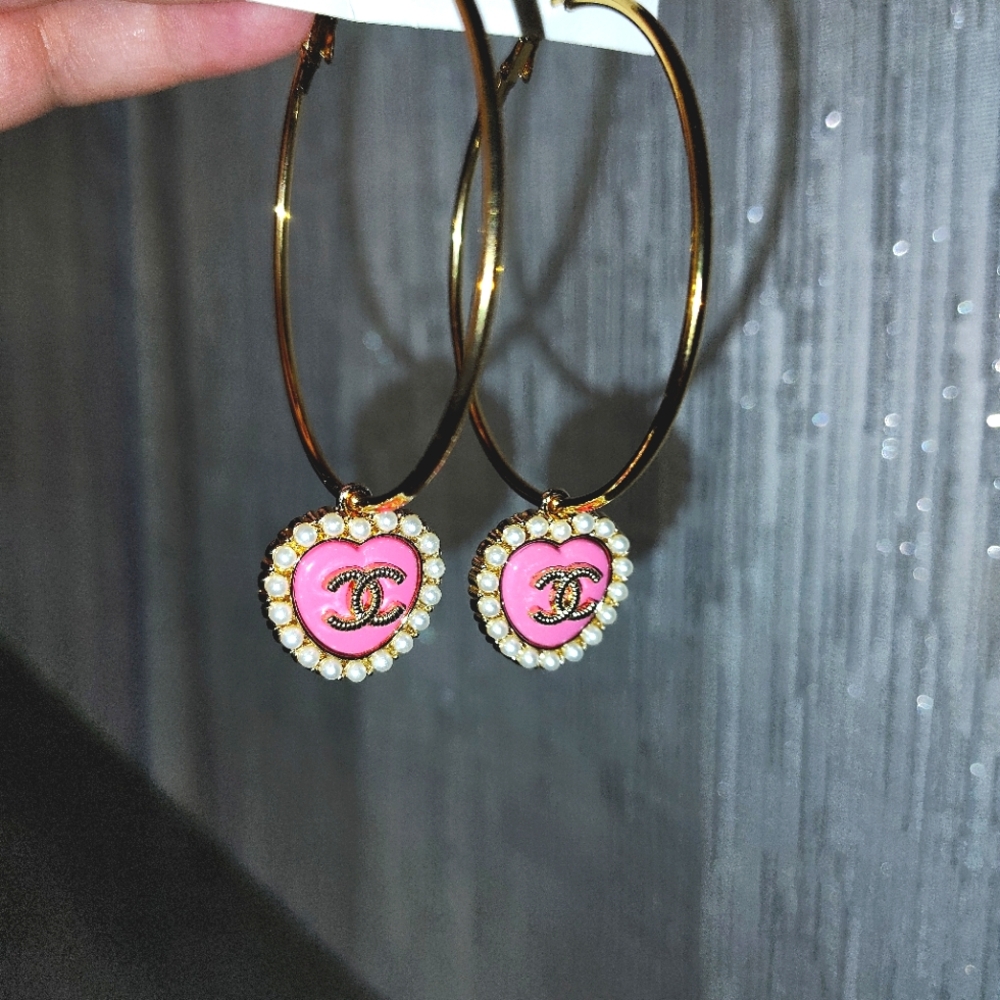 Chanel Pink Pearl Heart Zipper Pull Pendants/14k Gold Plated Hoops - Picture 7 of 7
